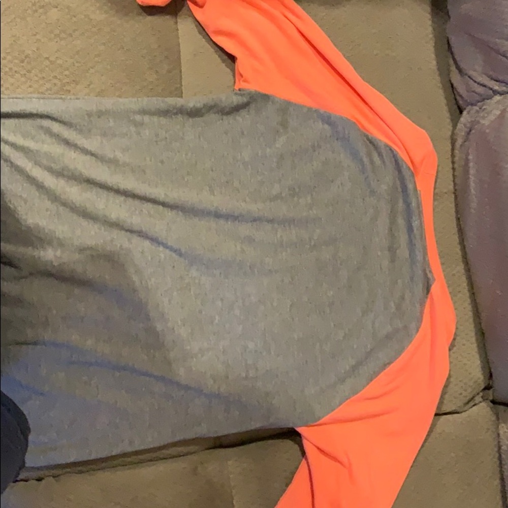 Shirt - Picture 3 of 3